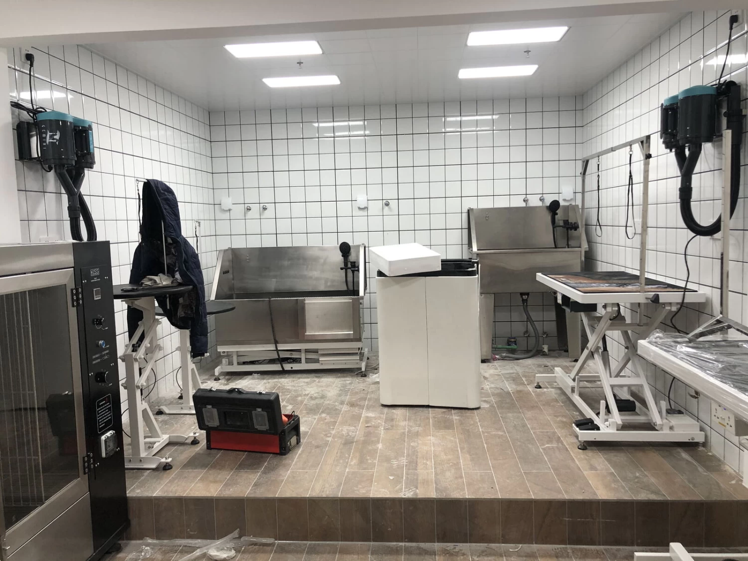 Aeolus Wall Mount For TD900CG Gemini Grooming Dryer 4 Aeolus Wall Mount For TD900CG Gemini Grooming Dryer - Image 4